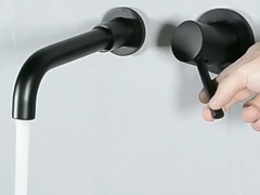 Латунная современная стена установила одиночный смеситель таза ручки в штейновом черном сером цвете золота Chrome